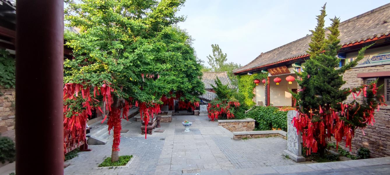 沂南紅石寨景區(qū)-青島哪家拓展公司安全保障完善|青島拓展訓(xùn)練公司排名前十口碑對比|青島專業(yè)拓展訓(xùn)練服務(wù)-青島眾行遠管理咨詢